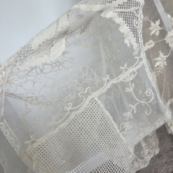 Elegant Lace Overlay Skirt - Picture 4 of 11